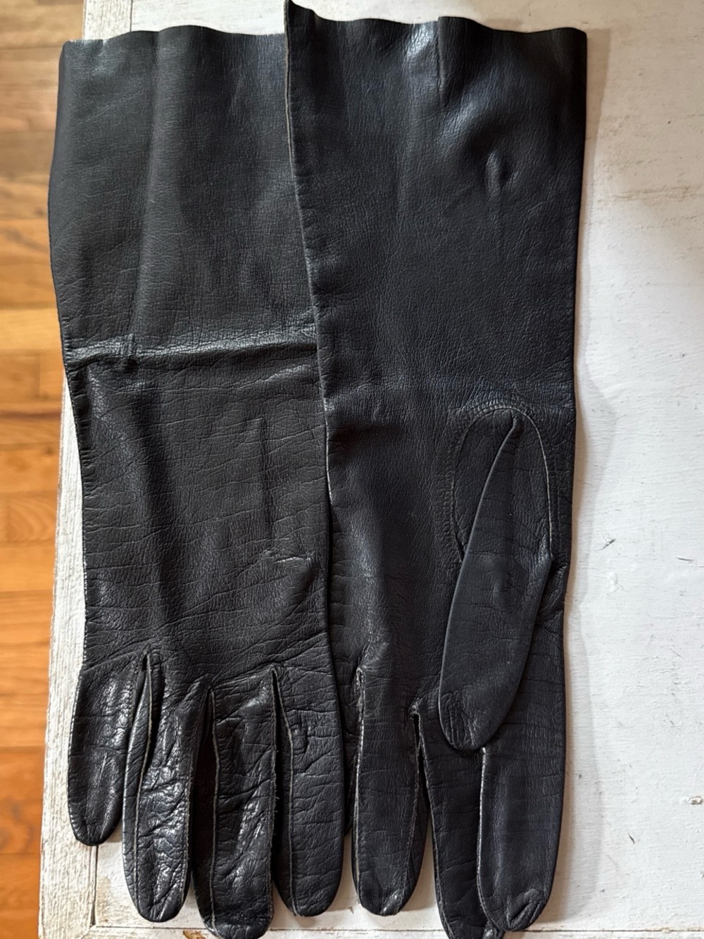 Gant Black Long Leather Gloves - Knee-Length Style